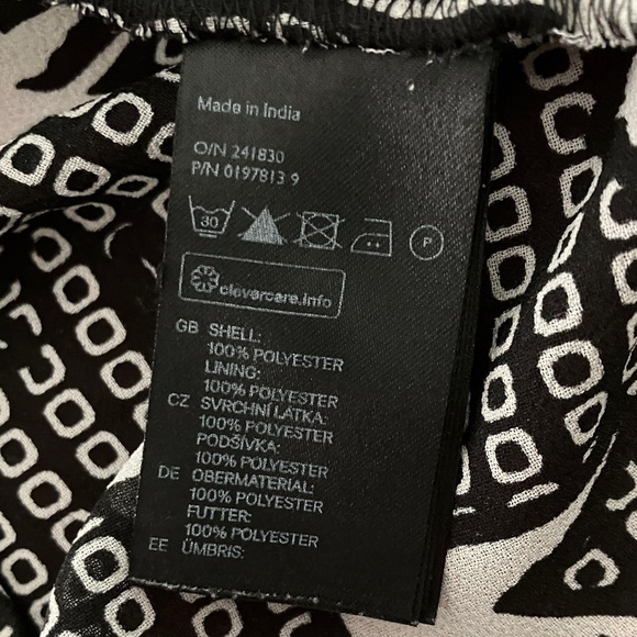 H&M Divided women’s size 2 bird motif lined mini Dress - Picture 12 of 16